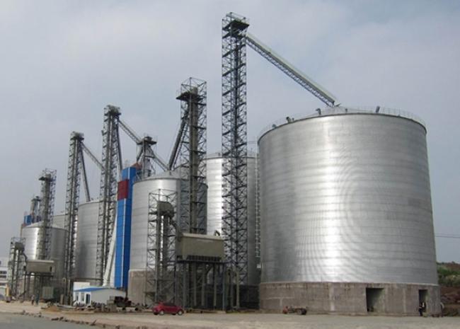 波莲镇大型钢板库构造参数及水泥储存质量